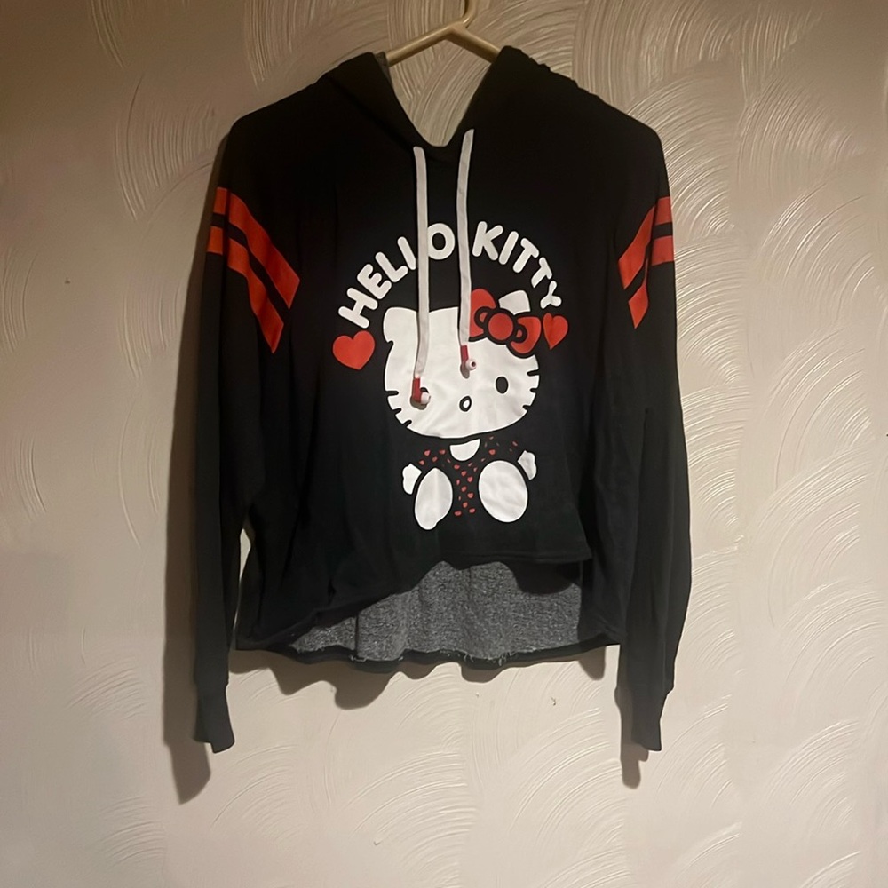 Hello Kitty Half Crop Pullover w/earbuds